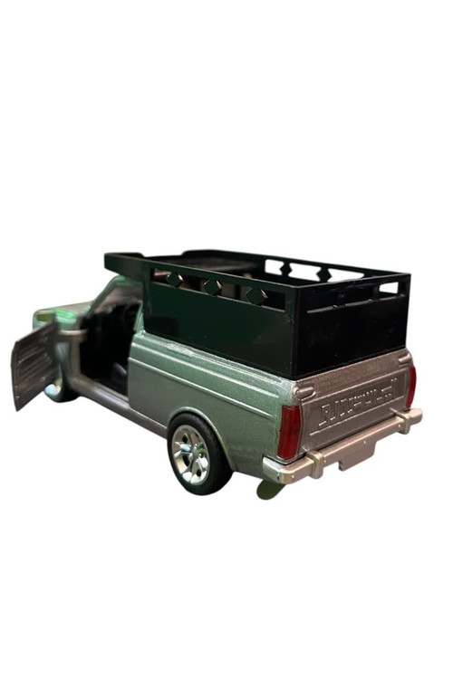 ماکت پیکان قدیمی