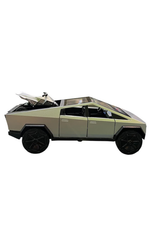 ماشین تسلا فلزی