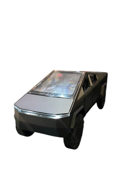 ماشین فلزی سایبر تراک