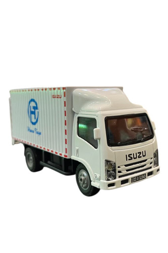 ماکت کامیون ایسوزو