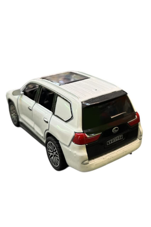 ماشین فلزی مناسب کادو تولد