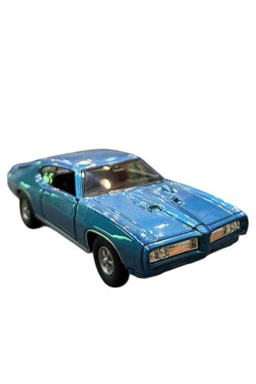 ماکت ماشین قدیمی