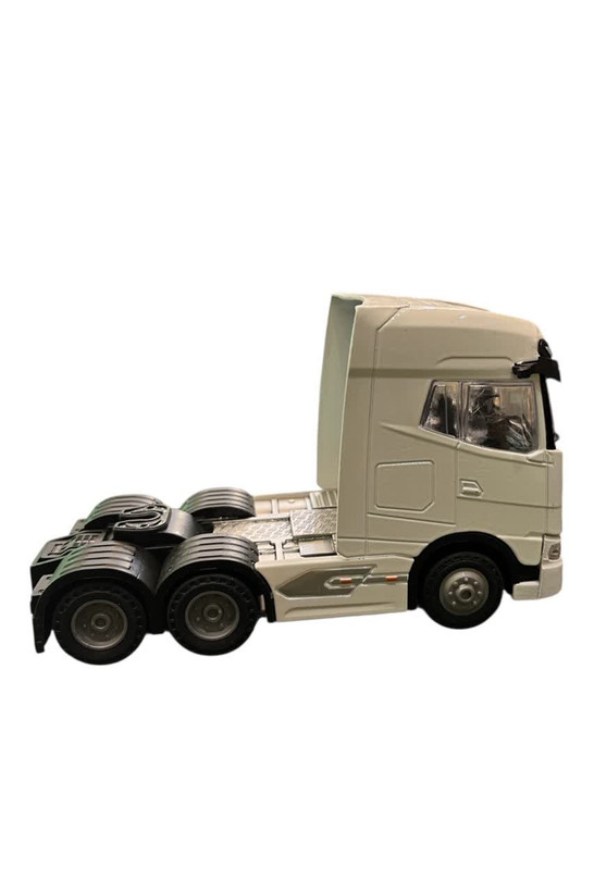 ماکت اصلی تریلی