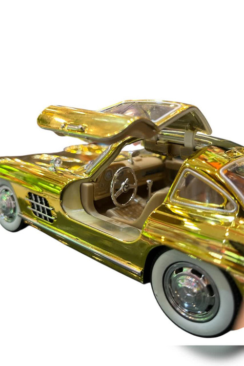 بنز کلکسیونی طلایی