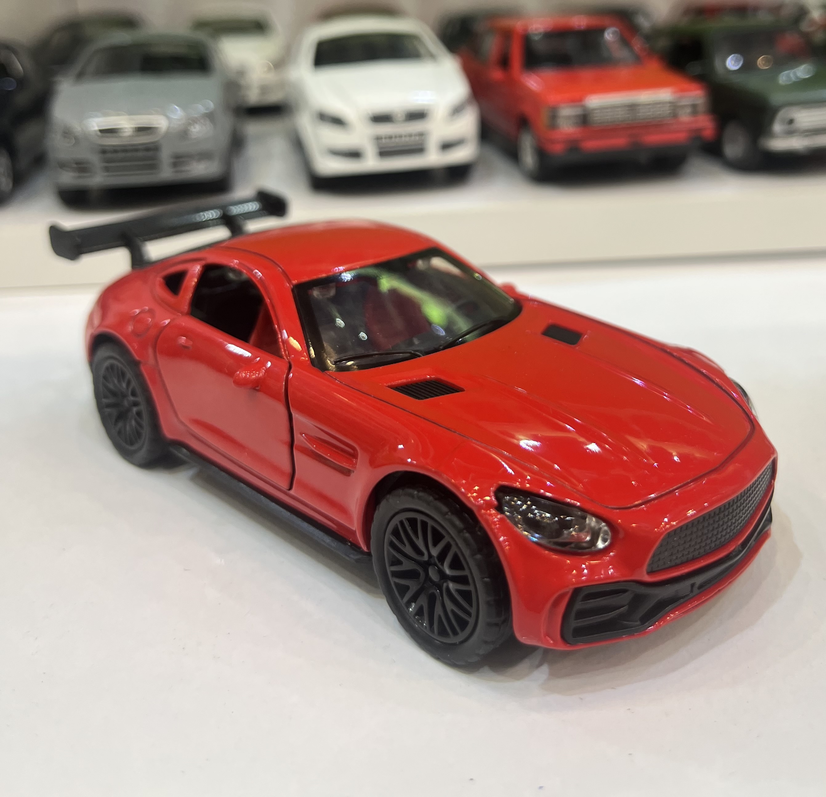 ماشین فلزی مرسدس بنز AMG مقیاس 1:36 موزیکال چراغ‌دار ۳ درب بازشو عقب‌کش